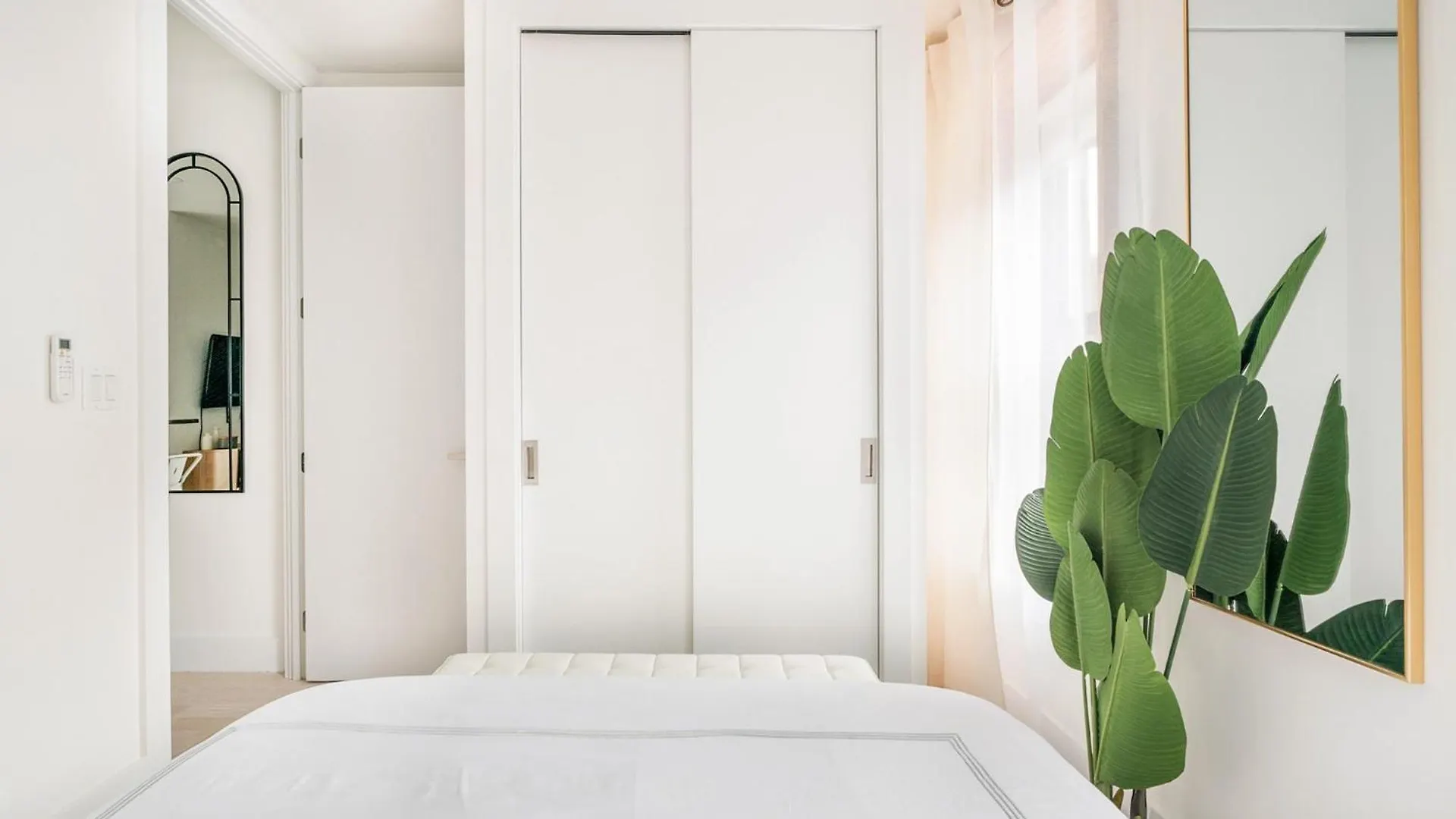 48-4Fe 2Br Prime Midtown West Daire New York