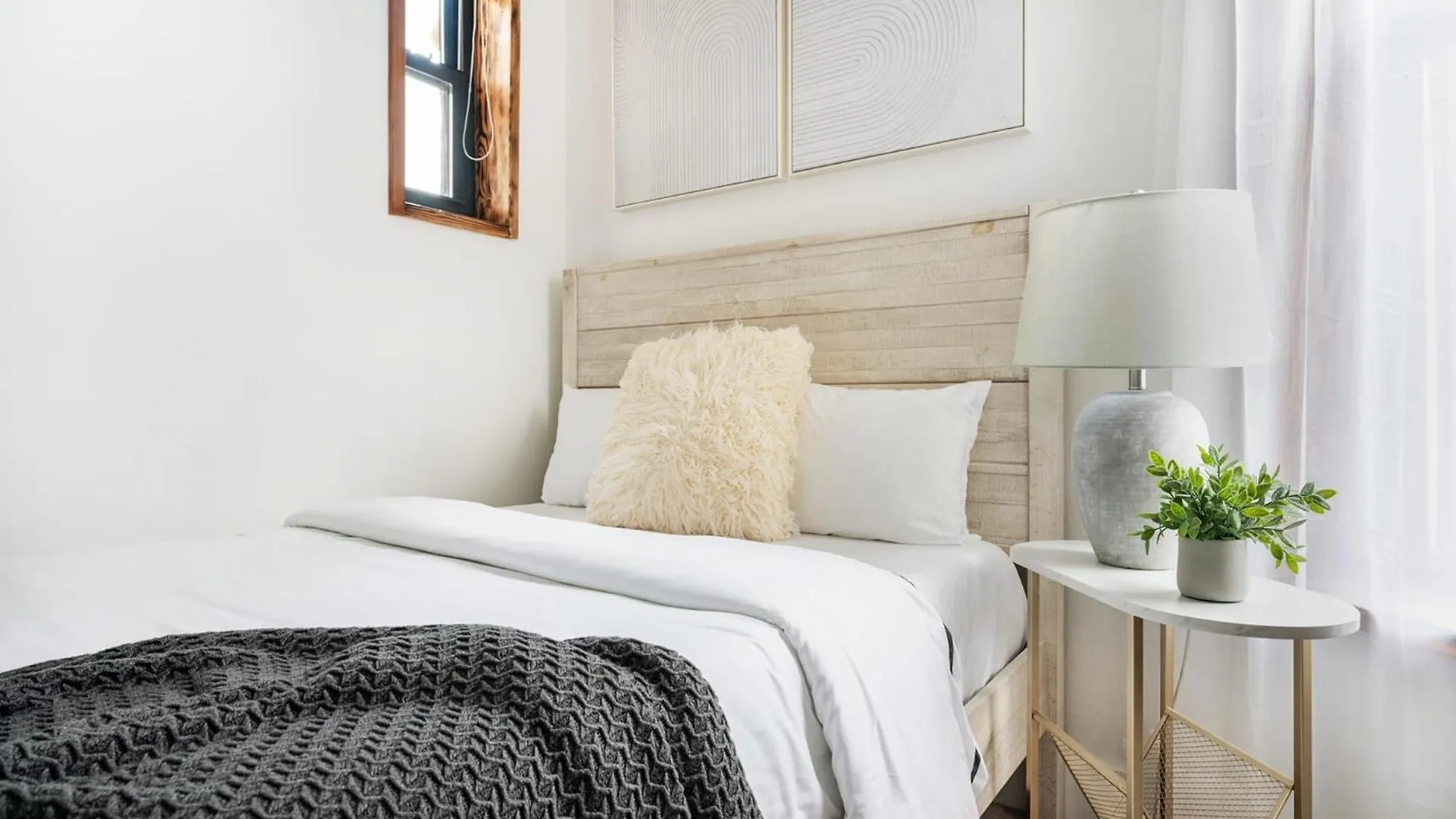48-4Fe 2Br Prime Midtown West Daire New York